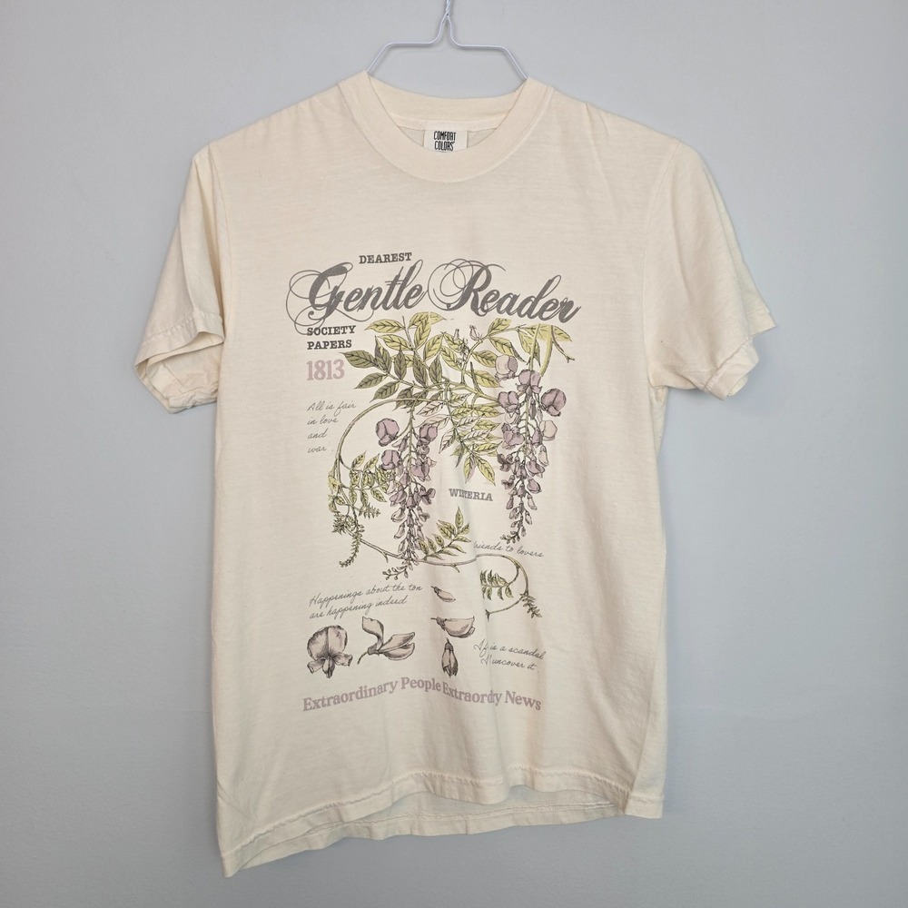NWT Girl Tribe Co Bridgerton‎ Dearest Gentle Reader Graphic Tee Cream Size S